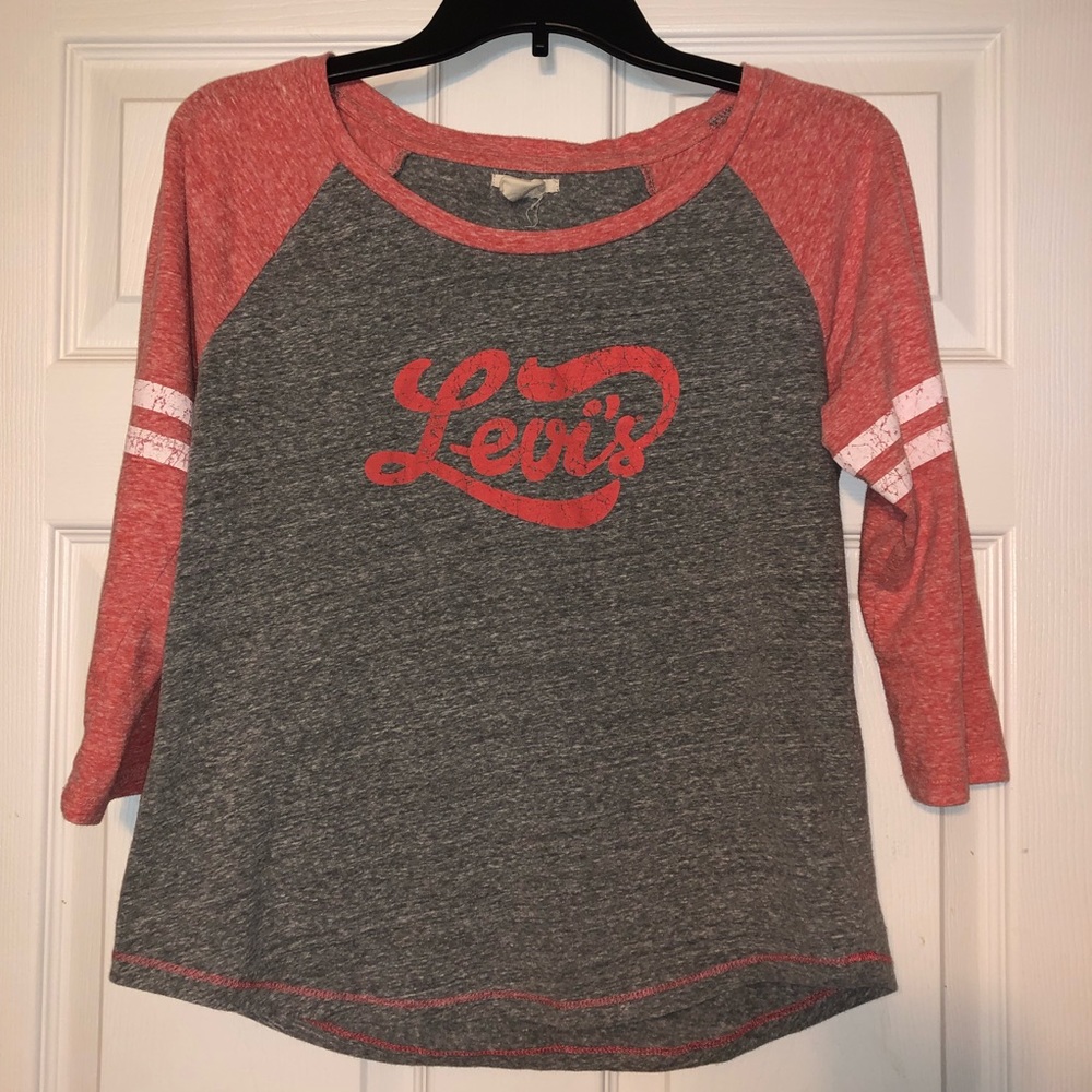 3/4 sleeve shirt